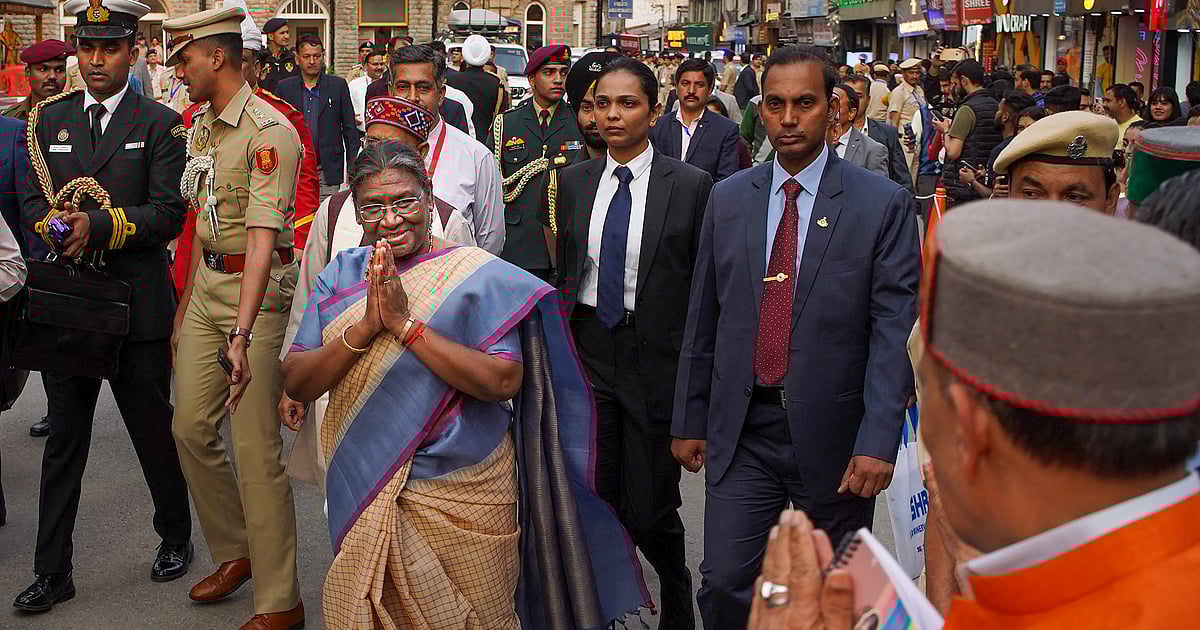 टीएमसी राष्ट्रपति को संदेशखाली की घटनाओं से अवगत कराना चाहती है टीएमसी राष्ट्रपति को संदेशखाली की घटनाओं से अवगत कराना चाहती है