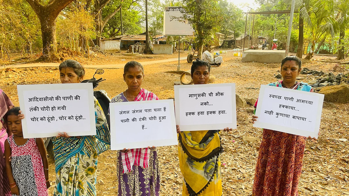 Adivasis demand water, Rajani Pada, Borivali National Park, Mumbai (photo courtesy @gunjanchaube/X)