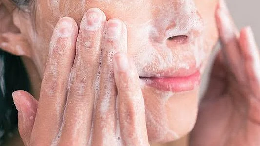 Which Face Wash is Best for Acne-prone Skin?
