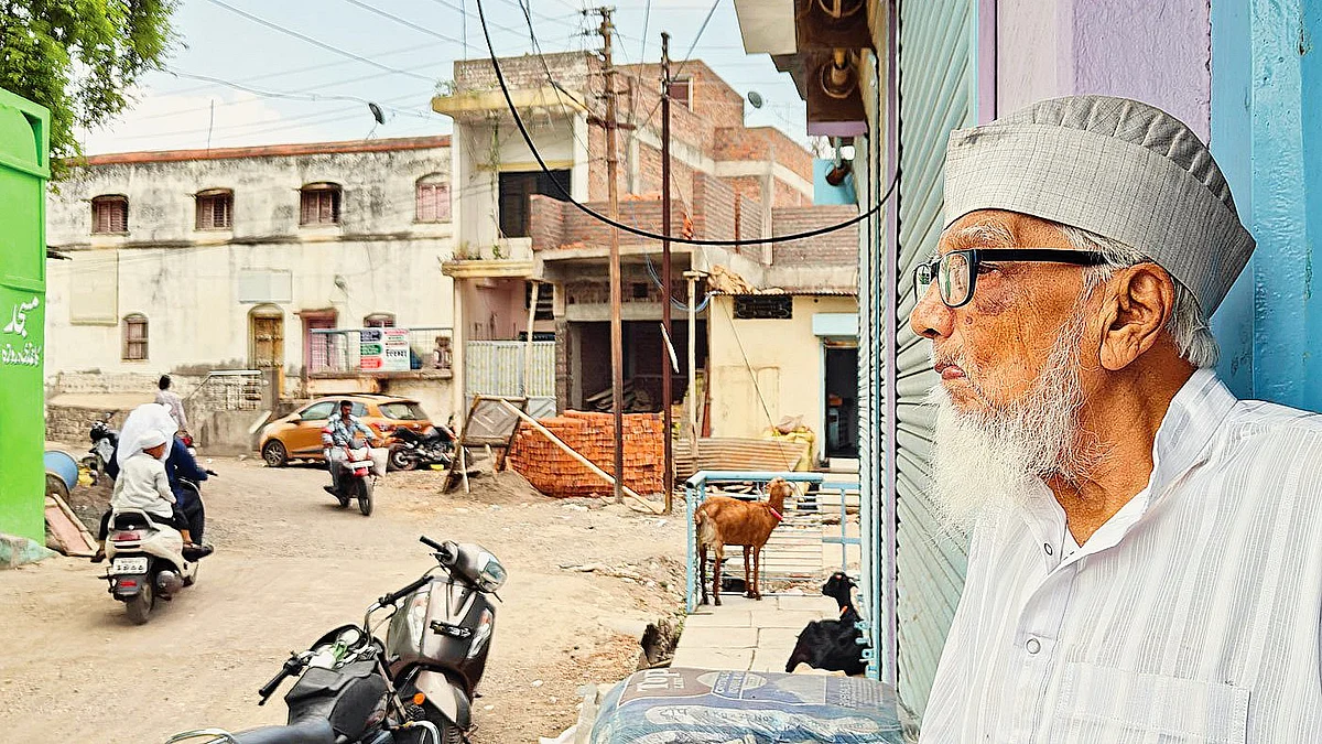 Khwaja Moeenuddin was not scared after Partition, but now wonders if he belongs (photo: Parth M.N./PARI)
