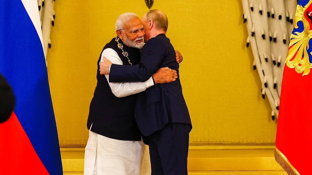 PM Narendra Modi with Russian President Vladimir Putin in Moscow (photo: PTI)