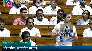 Further strengthens my point: Rahul to BJP, RSS after attack on party office