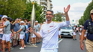 Abhinav Bindra feels honoured to carry Olympic flame ahead of opening ceremony