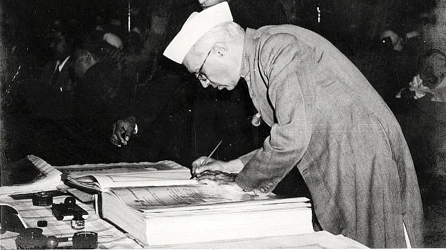 Nehru’s Word: There is a strong demand for economic change