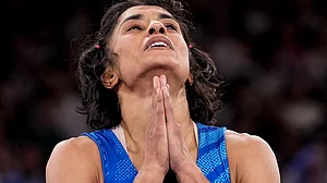 CAS defers Vinesh Phogat's verdict again, now set for 16 August