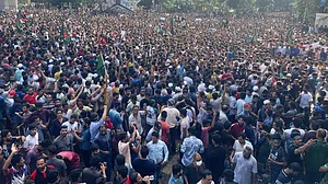 Bangladesh: Educational institutions reopen after a month of closure