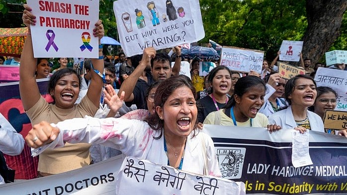 Doctors protest in New Delhi on 21 August