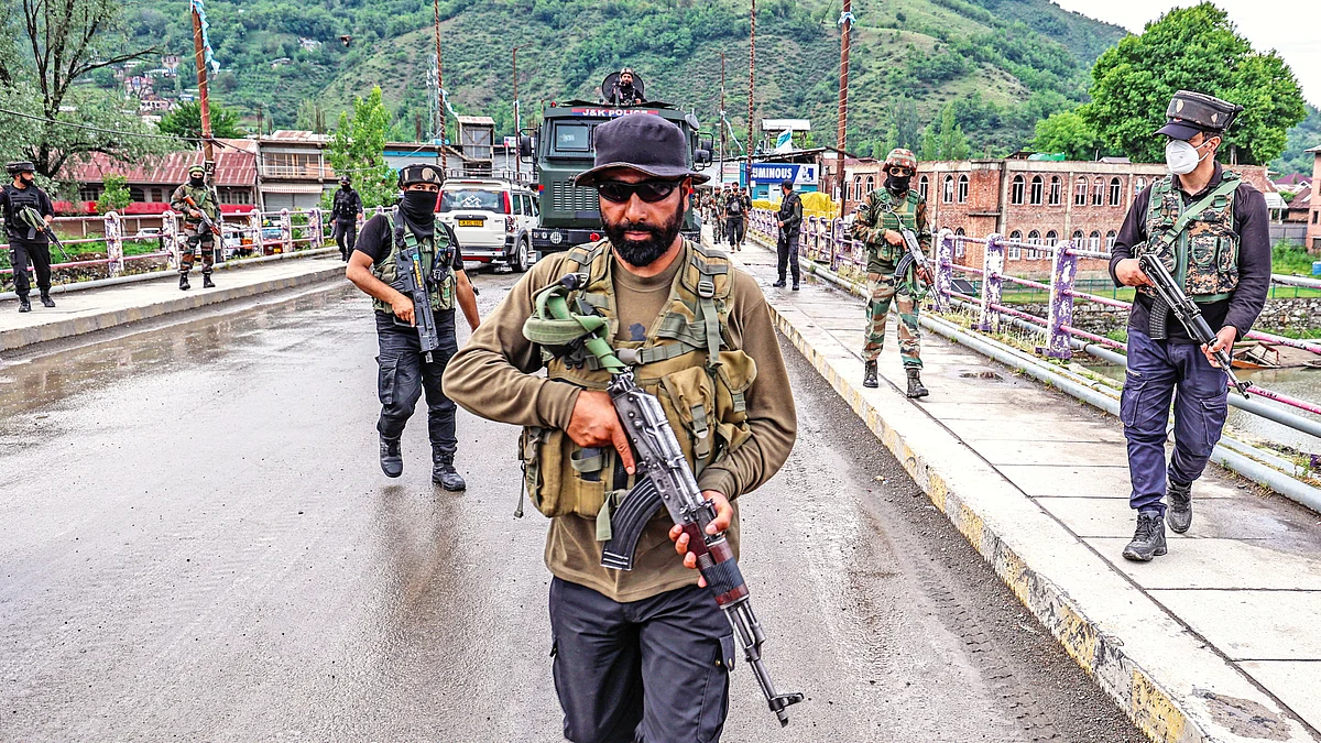 Jammu-Kashmir: Tussle begins for a powerless legislature