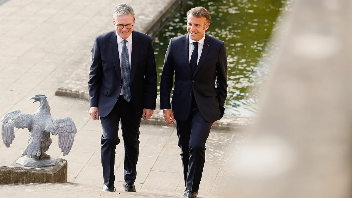 Emmanuel Macron (right) with UK PM Keir Starmer (photo: @EmmanuelMacron/X)