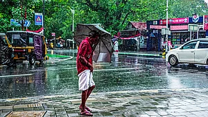 IMD issues yellow alert for five Kerala districts; fishermen warned of rough seas