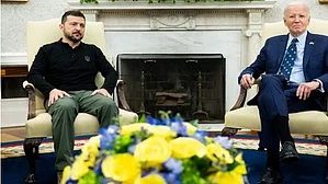 Volodymyr Zelensky meets Joe Biden at White House (photo: IANS)