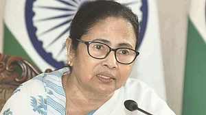 Flood situation alarming in north Bengal, Centre not extending help: Mamata