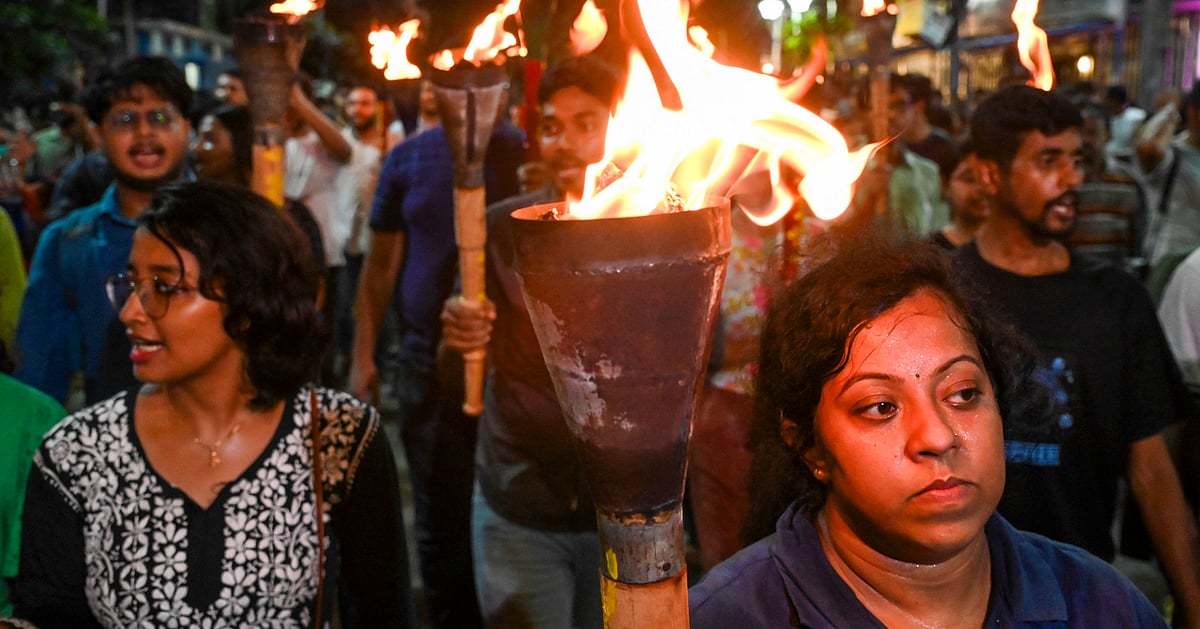 खुलासा करें कि आरजी कर मामले में एक या अधिक शामिल हैं या नहीं: जूनियर डॉक्टर ने सीबीआई से कहा खुलासा करें कि आरजी कर मामले में एक या अधिक शामिल हैं या नहीं: जूनियर डॉक्टर ने सीबीआई से कहा