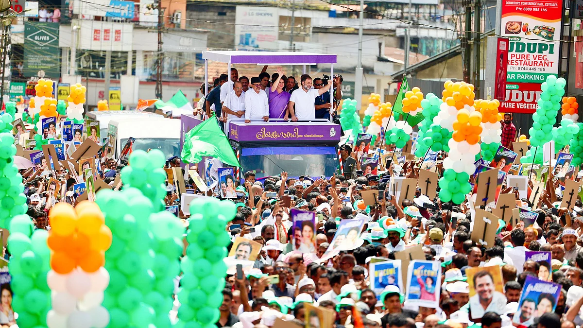 A glimpse of the Kalpetta roadshow (photo: PTI)
