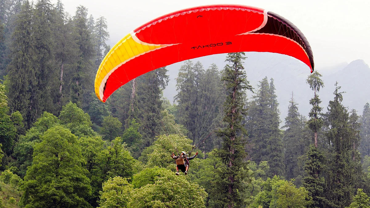 A paraglider in Manali's Solang valley (photo: PTI)