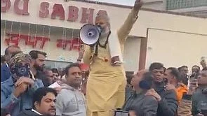 Khalistani extremists attack devotees in Canada’s Hindu Sabha temple