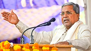 Siddaramaiah directs officials not to cancel ration cards of poor families