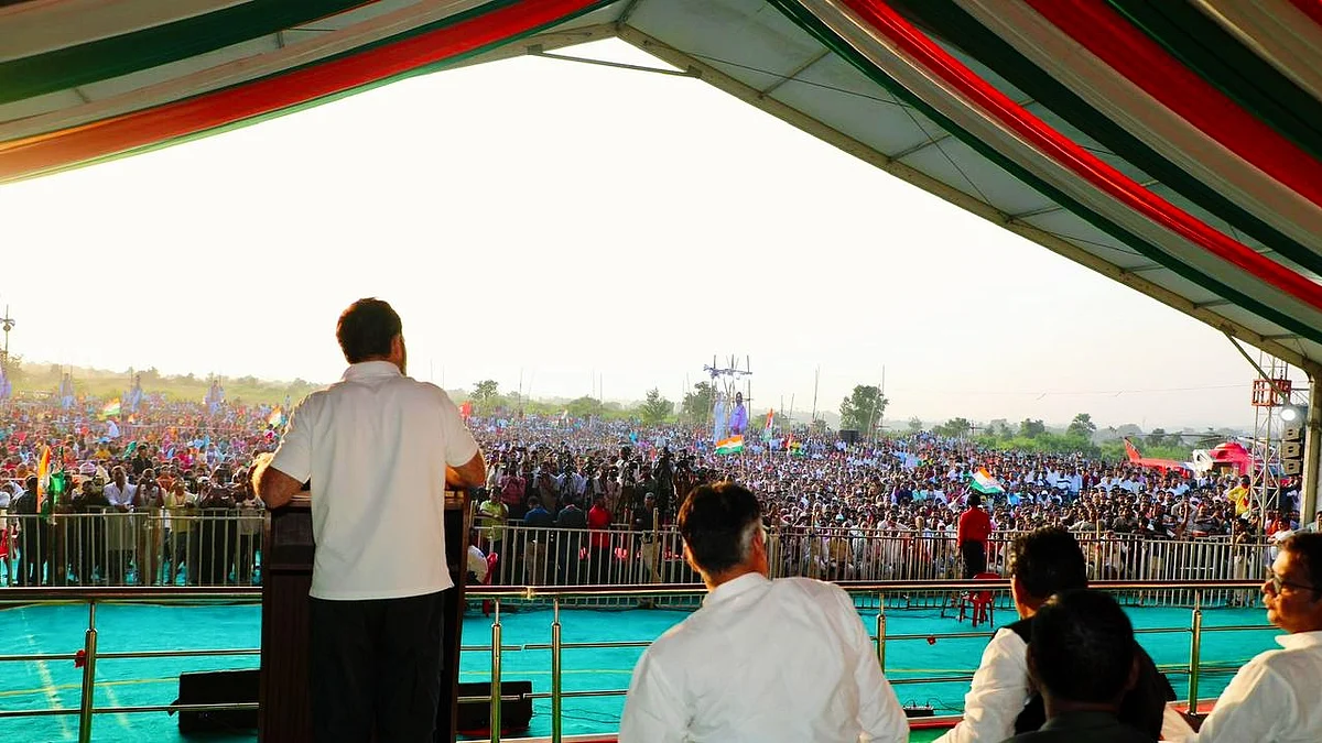 Rahul Gandhi at a rally in Jharkhand (photo: @INCIndia/X)