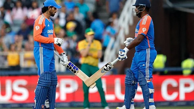 Tilak Varma and Sanju Samson during their record partnership (photo: @Mufaddal_Vohra/X)  