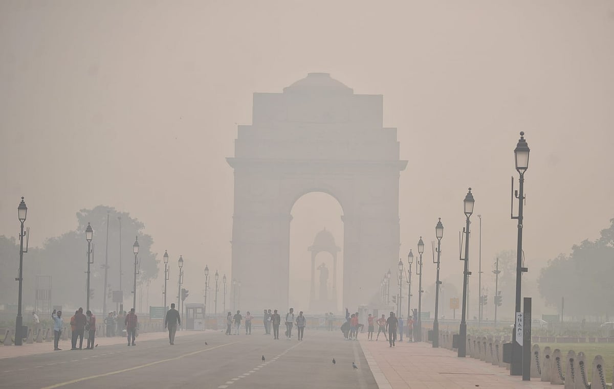 Smog at India Gate in Delhi, 16 Nov. 2024