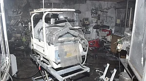10 children dead, 16 battle for life after fire at Jhansi medical college