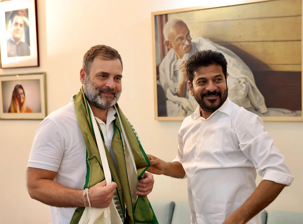 Leader of the Opposition Rahul Gandhi (left) is greeted by Telanagana CM A. Revanth Reddy
