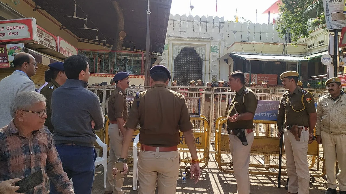Outside the City Palace of Udaipur (Photos: Vishvraj Singh)