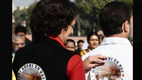 Priyanka Gandhi lends a helping hand to brother Rahul