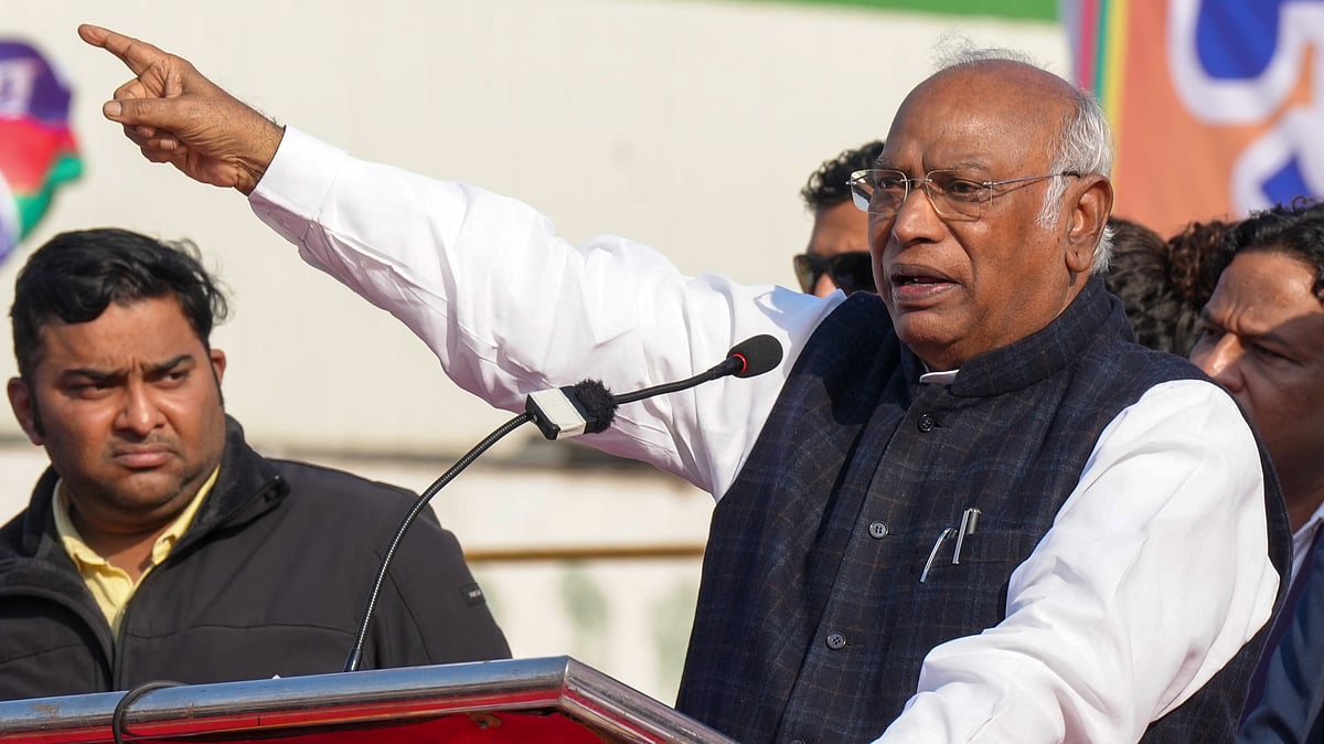 Mallikarjun Kharge addresses a meeting in New Delhi on 1 December (photo: PTI)