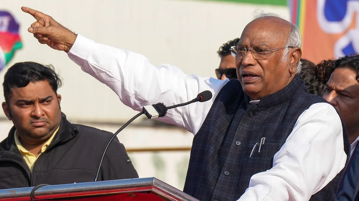Mallikarjun Kharge addresses a meeting in New Delhi on 1 December (photo: PTI)