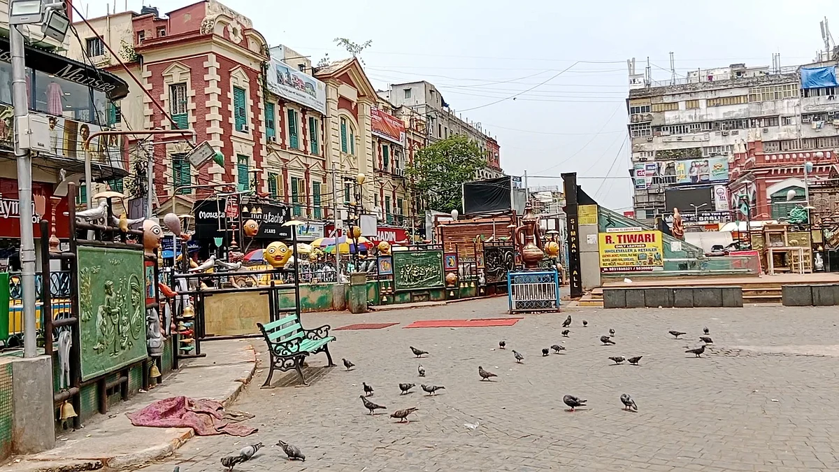 New Market, Lindsay Street, Free School Street in Kolkata are feeling the pinch of problems in Bangladesh
