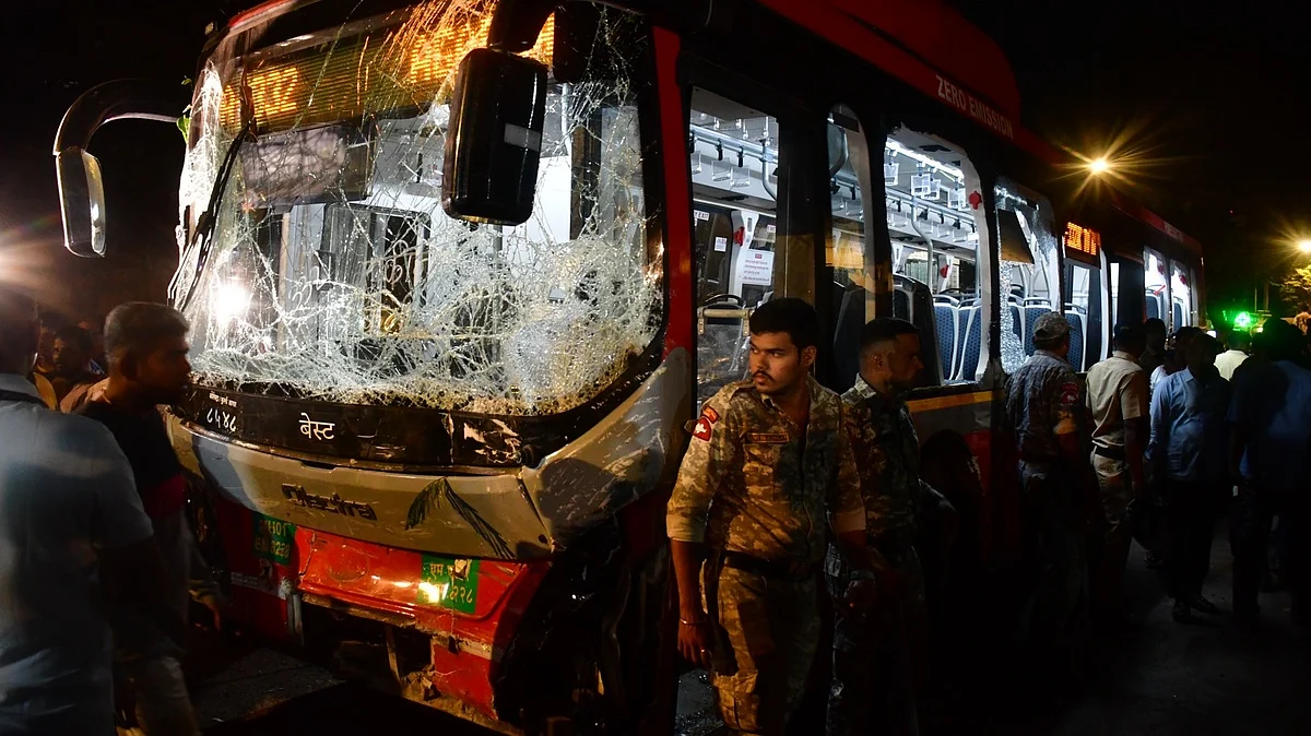 The damaged bus in Mumbai on 9 December (photo: PTI)