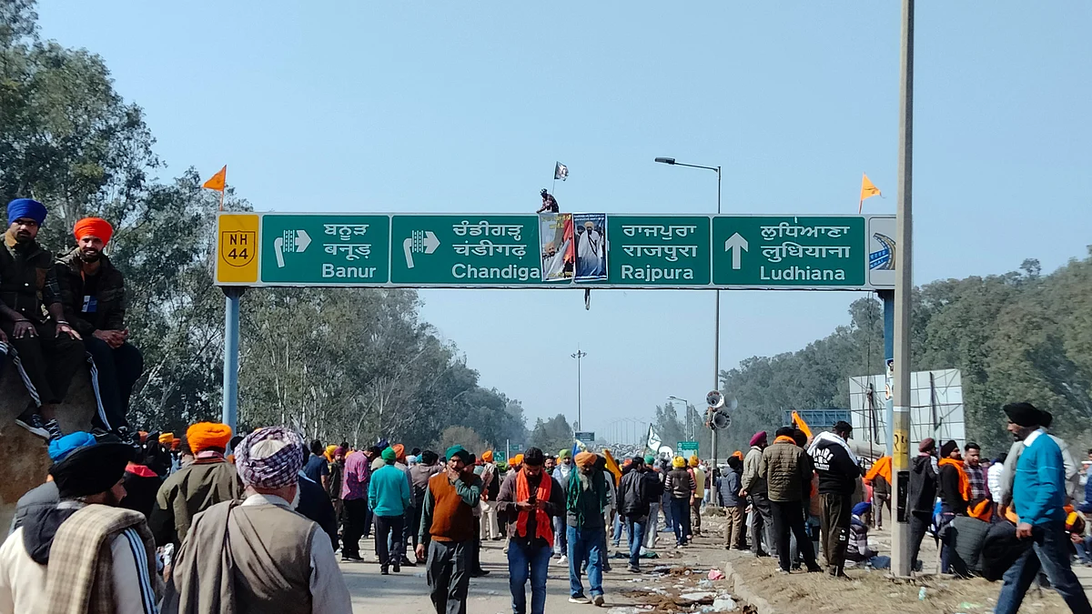 Farmers gather in Ambala on 14 December (photo: IANS)