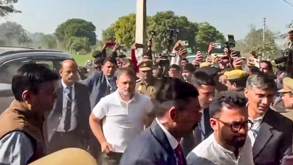 Rahul Gandhi in Bholgarhi village to meet the family members of the Hathras victim on 12 December 2024