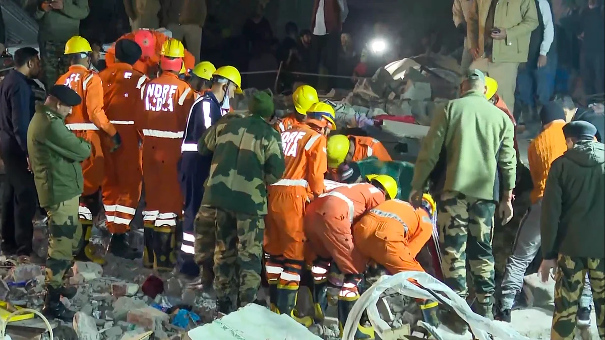 NDRF conducts rescue operation in Mohali on 21 December (photo: PTI)