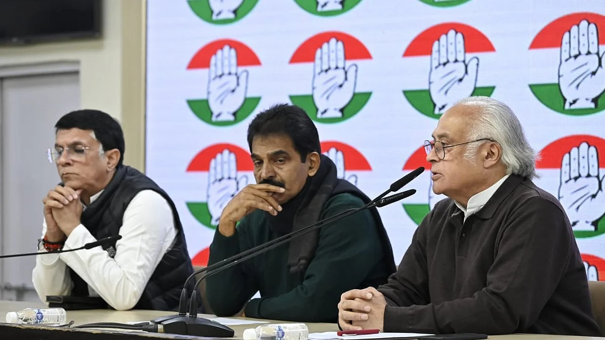 Pawan Khera, K.C. Venugopal and Jairam Ramesh in New Delhi on 24 December (photo: Vipin/NH)