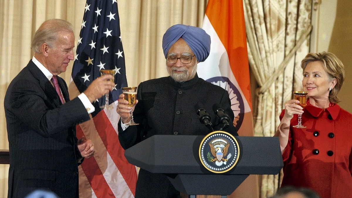 US President Jow Biden with Dr Manmohan Singh and Hillary Clinton (photo: NH Archives)