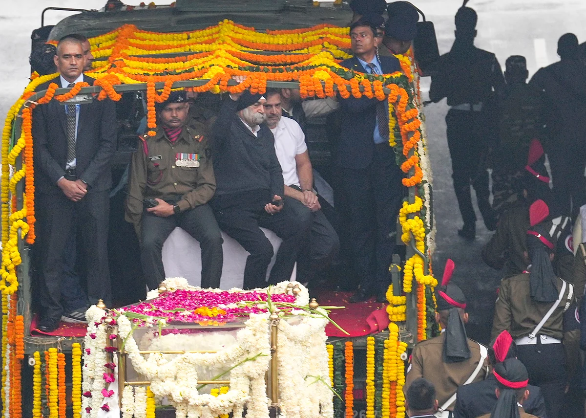 Govt insulted Manmohan Singh by not holding last rites at a designated spot: Congress