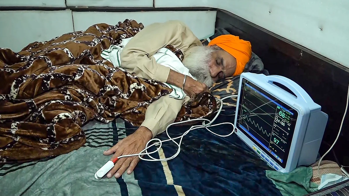 Jagjit Singh Dallewal on hunger strike in Sangrur on 23 Dec