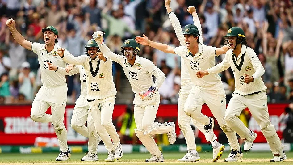 Pat Cummins (2nd from R) with his jubilant team (photo: cricket.com.au)