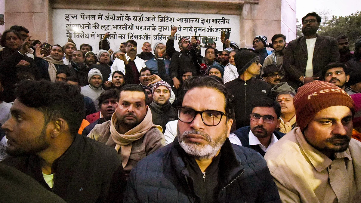 BPSC row: Why is Prashant Kishor (front and centre) choosing to protest away from the main protest site? 