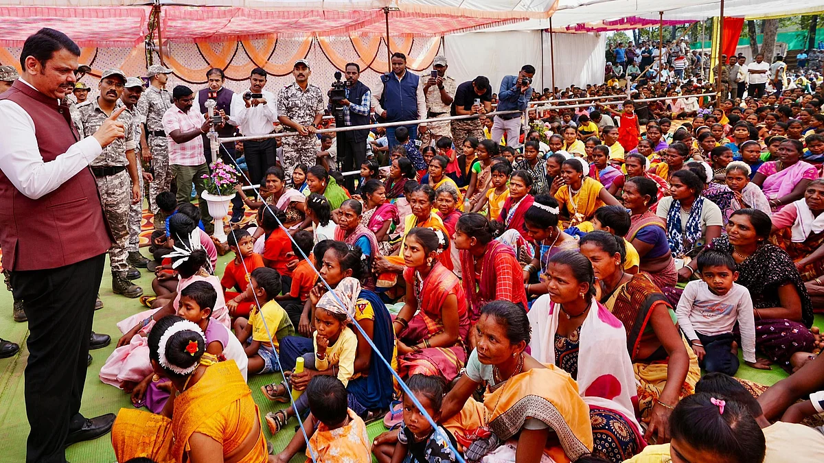 Devendra Fadnavis addresses the women and children of Gadchiroli on 1 January 2025