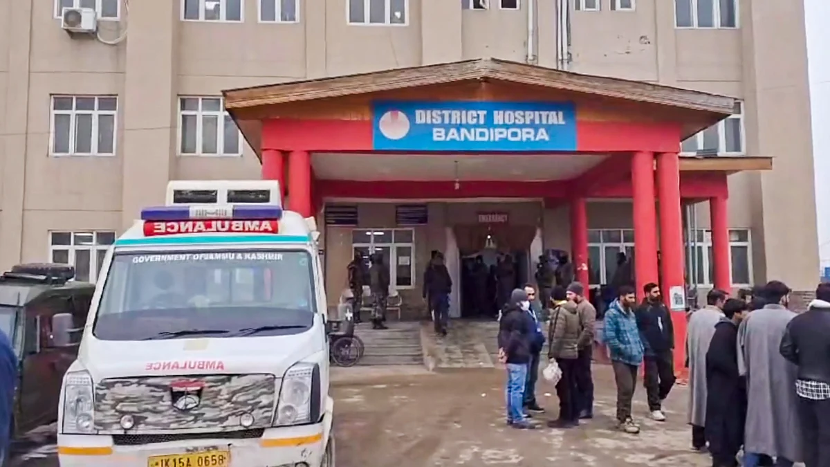 The army personnel were taken to Bandipora district hospital (Photo: PTI)