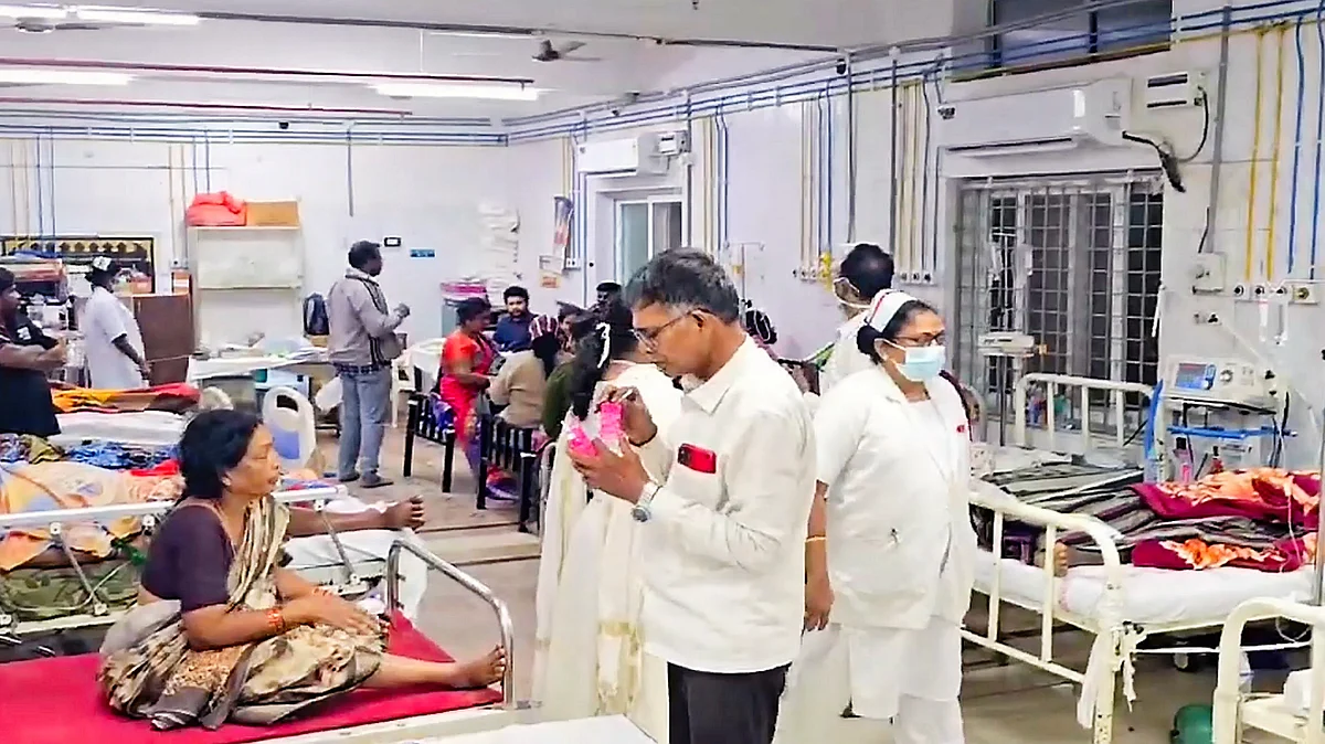 Injured victims of the Lord Venkateswara Swamy temple stampede, at a hospital