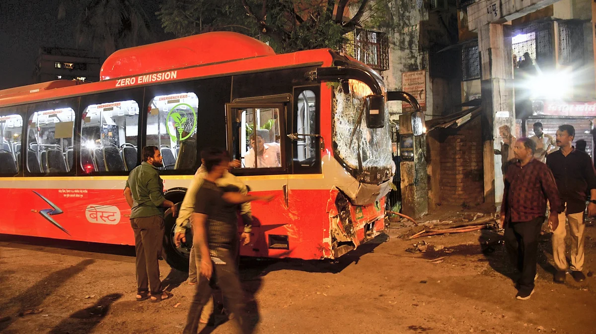 The damaged bus at Kurla in Mumbai on 9 December (photo: PTI)