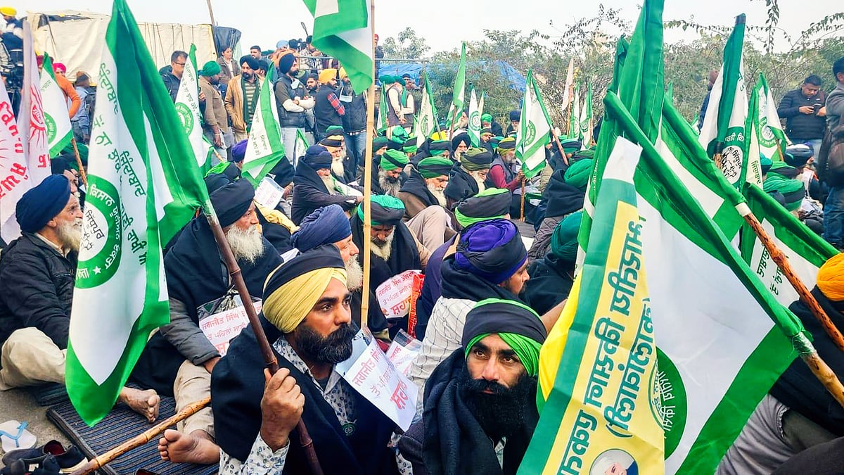 A section of protesting farmers (photo: PTI)