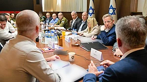 Netanyahu chairs the meet to greenlight Gaza hostage deal (photo: @IsraeliPM_heb/X)