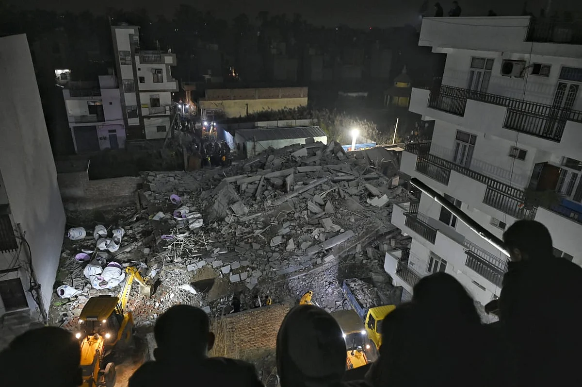 Four-storey building collapses in Delhi's Burari, 10 rescued