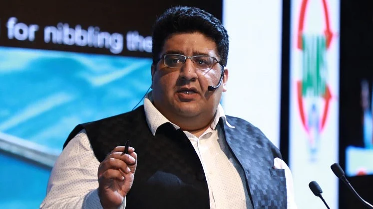 Dr Tushar Mehta accused a Muslim CISF jawan of stealing his high-tech watch in a viral post