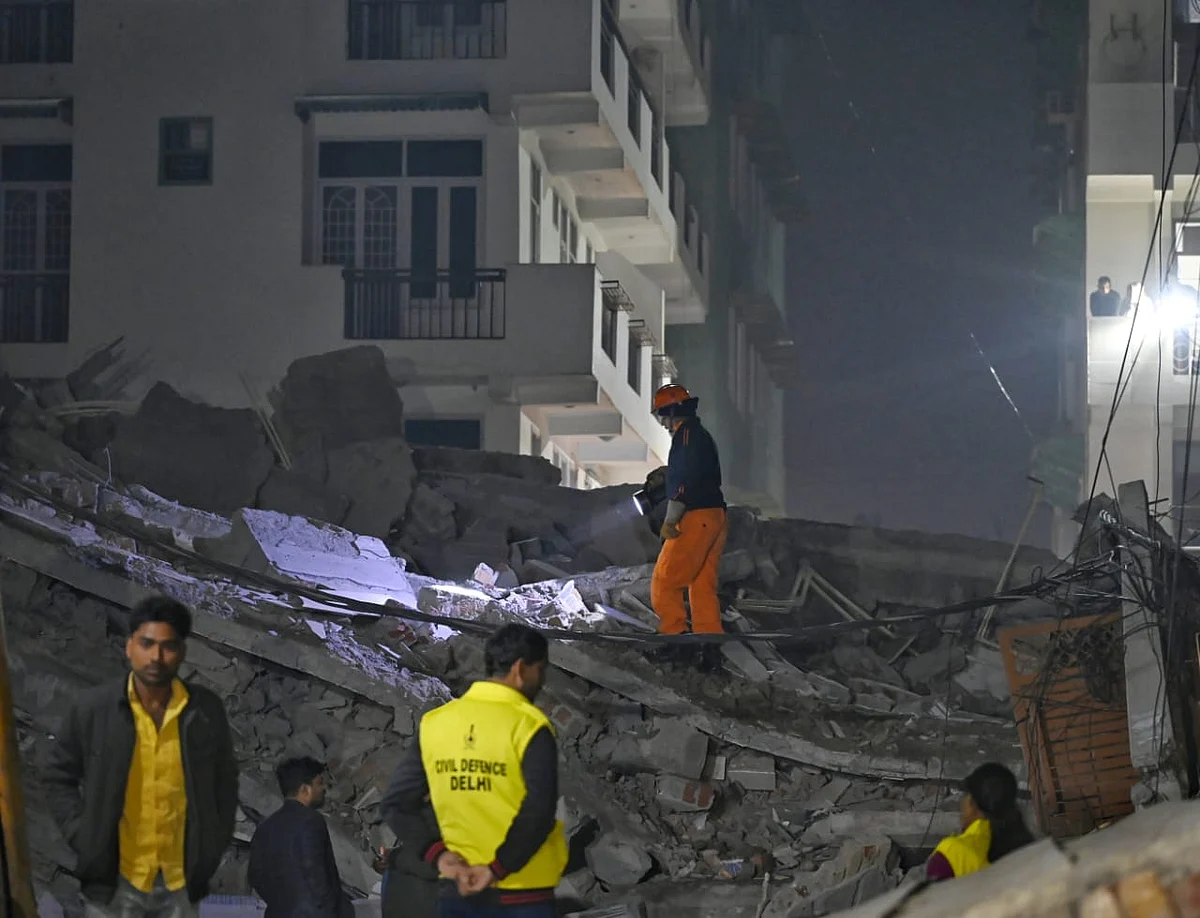Four-storey building collapses in Delhi's Burari, 10 rescued